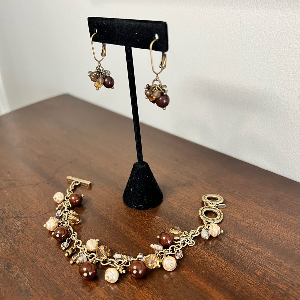 Beaded gold & brown bracelet and earrings - Picture 2 of 5